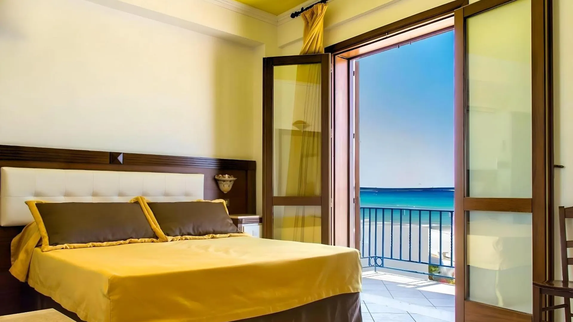 Hotel Egitarso Sul Mare San Vito Lo Capo 3*,